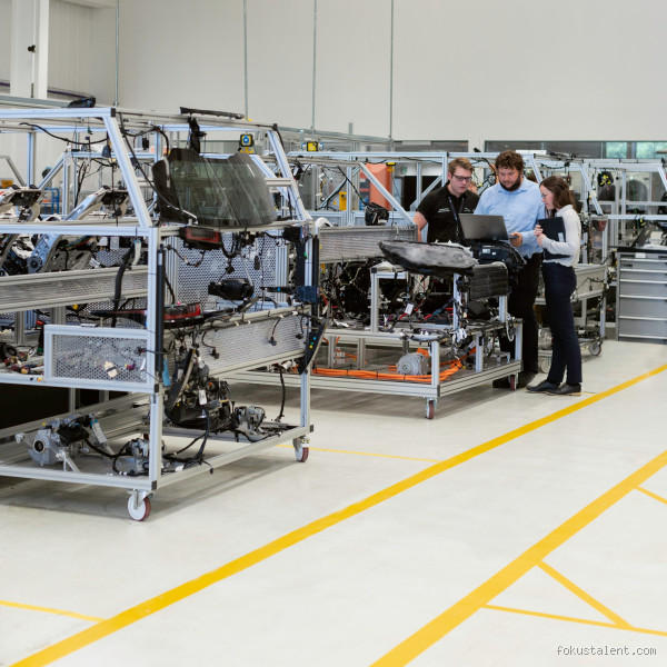 How Are We Led by the Holy Spirit? Discover the Divine Guidance Within