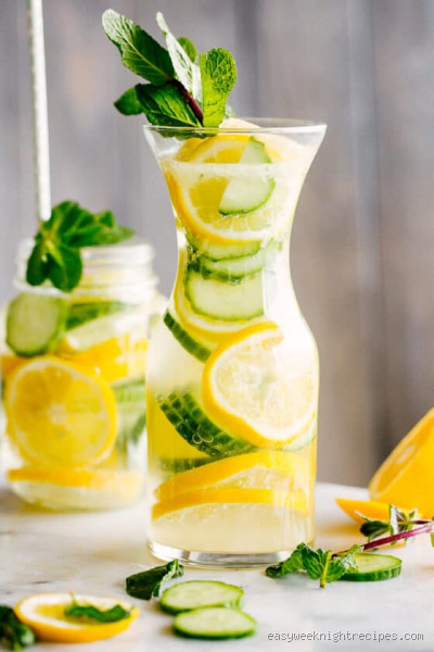Should I Drink Lemon Water or Cucumber Water?