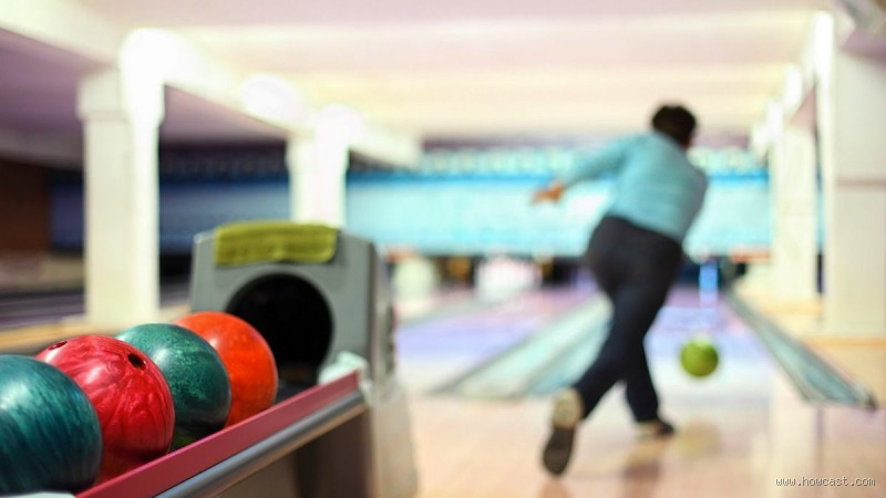 Can You Bowl a 300 with a Straight Ball? The Truth Behind the Myth