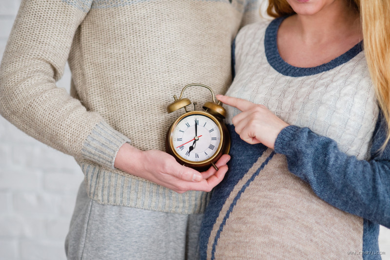 Does the Age of a Man Affect Pregnancy? Here's What You Should Know