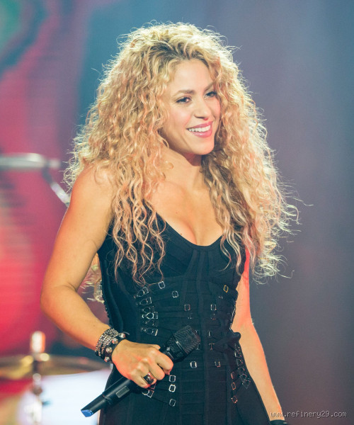 Is Shakira's Hair Naturally Curly? The Truth Behind Her Iconic Locks