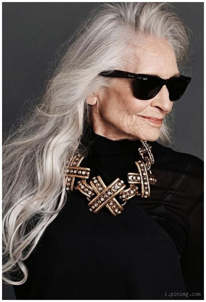 Should a 60-Year-Old Woman Wear Long Hair? Here's What You Need to Know