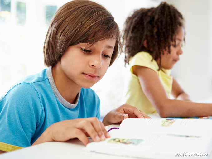 Should My 8 Year Old Be Reading? Here’s What You Need to Know