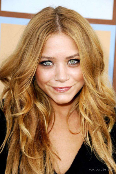 What Are Strawberry Blondes Known For? Discover Their Unique Charms