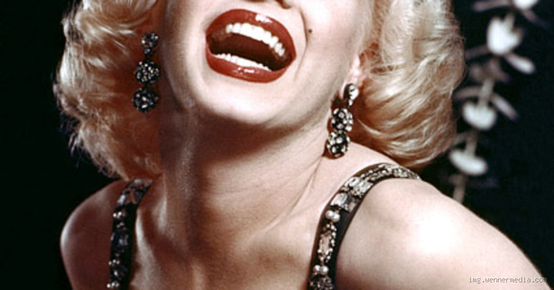 What Haircut Did Marilyn Monroe Have? Uncover the Iconic Look!