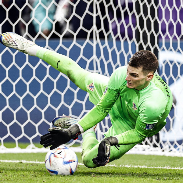 Which Goalkeepers Have Saved 3 Penalties in a Single Match?