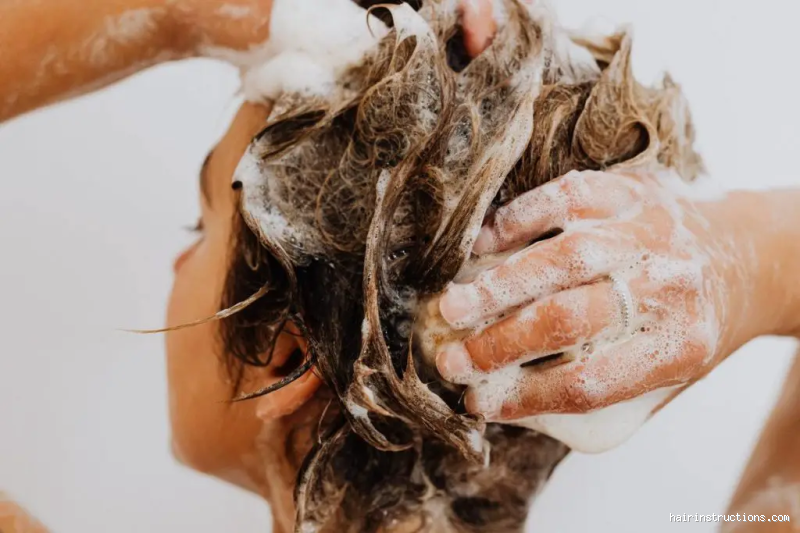 Is It OK for Asians to Wash Their Hair Every Day?