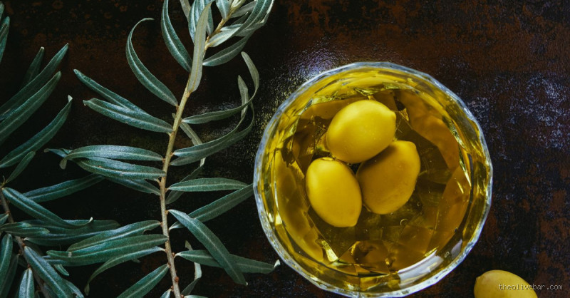 Does Extra Virgin Olive Oil Appear Darker? Unveiling the Truth