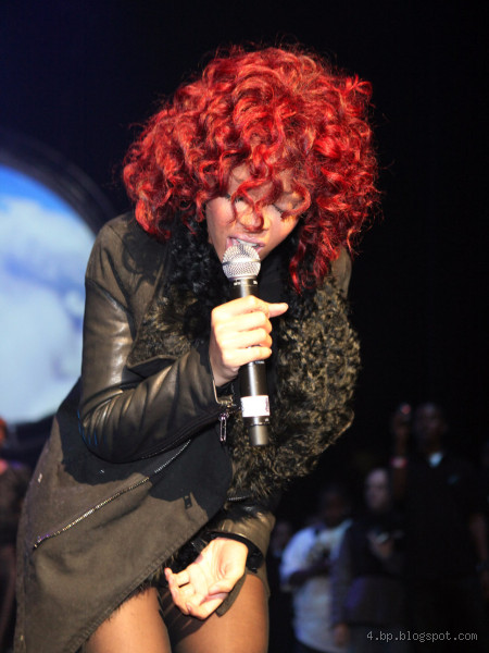 Is Rihanna Contralto? Exploring Her Vocal Range and Classification